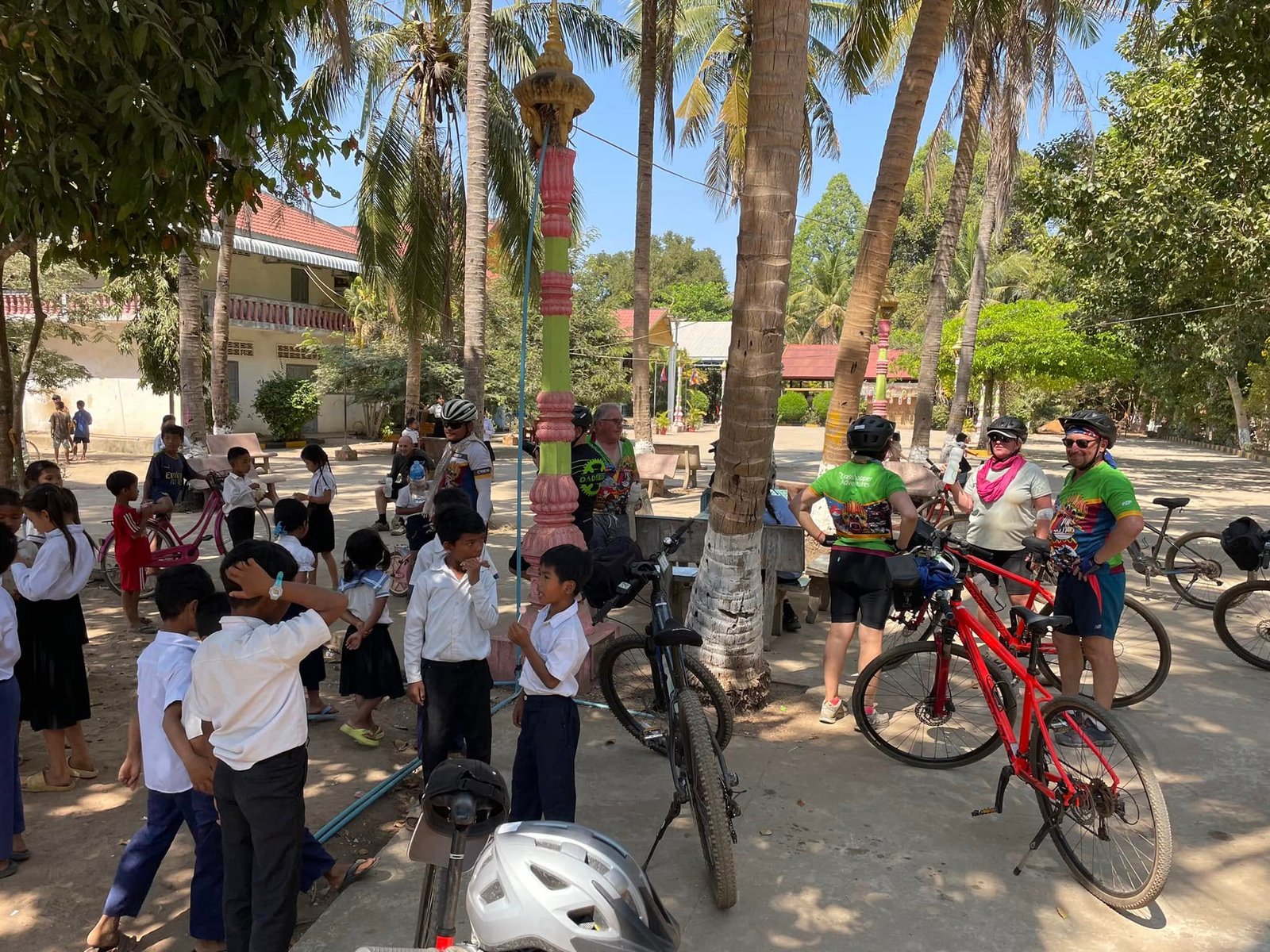 Phnom Penh Biking To Kampong Cham Siem Reap 3 Days